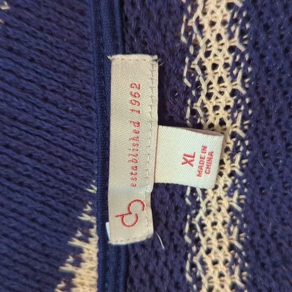 DB Established 1962 Blue & Ivory Striped Sweater sz XL with Lace Embelishment - Picture 7 of 7